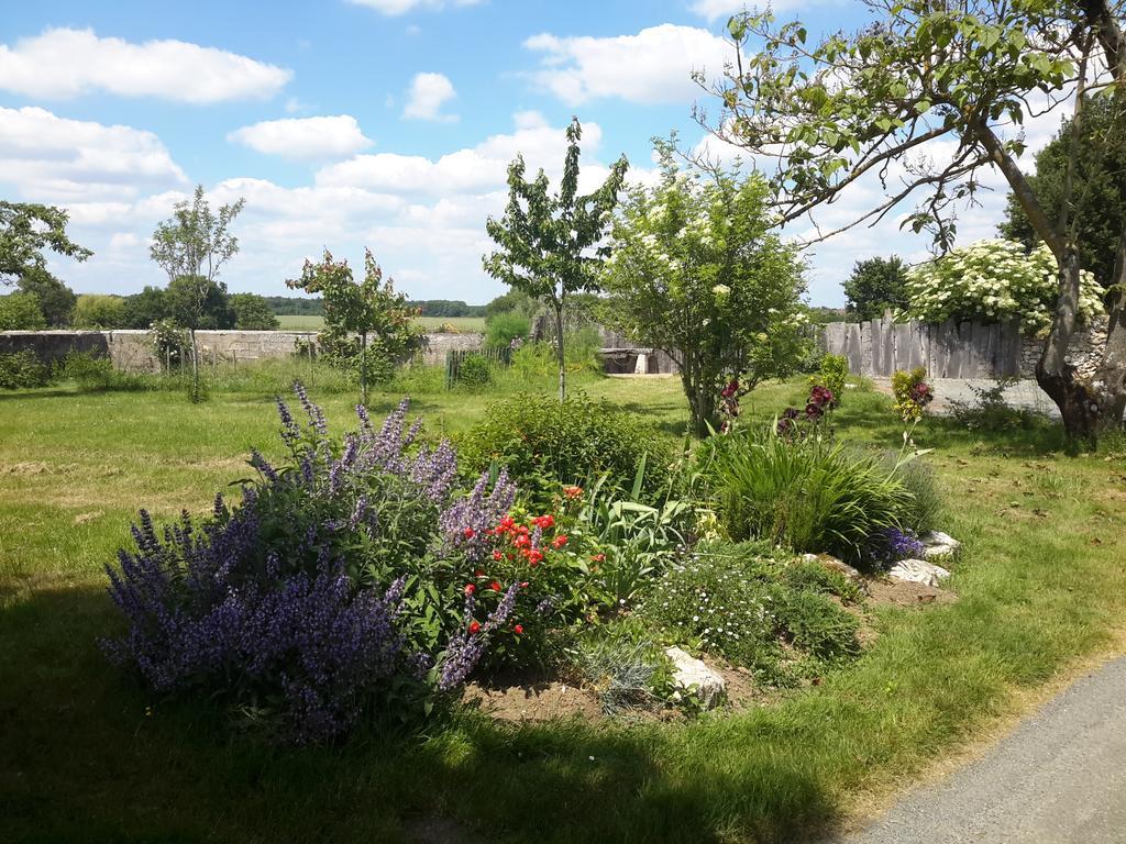 La Cle Des Chants Tauxigny Exterior photo
